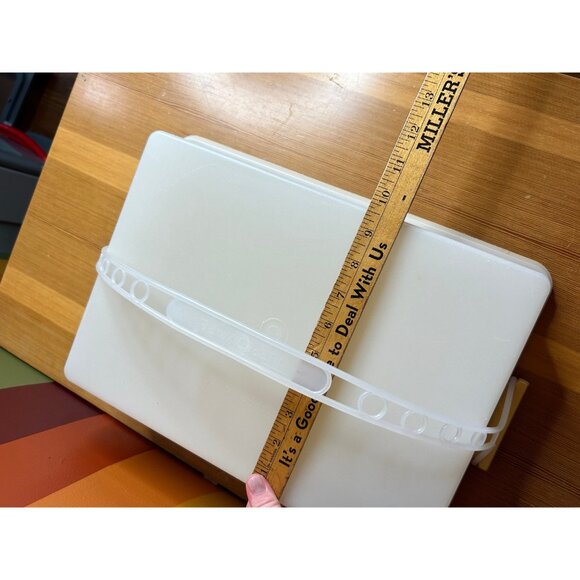 Vintage Tupperware plastic container kitchen golden harvest cake rectangle - Picture 6 of 6